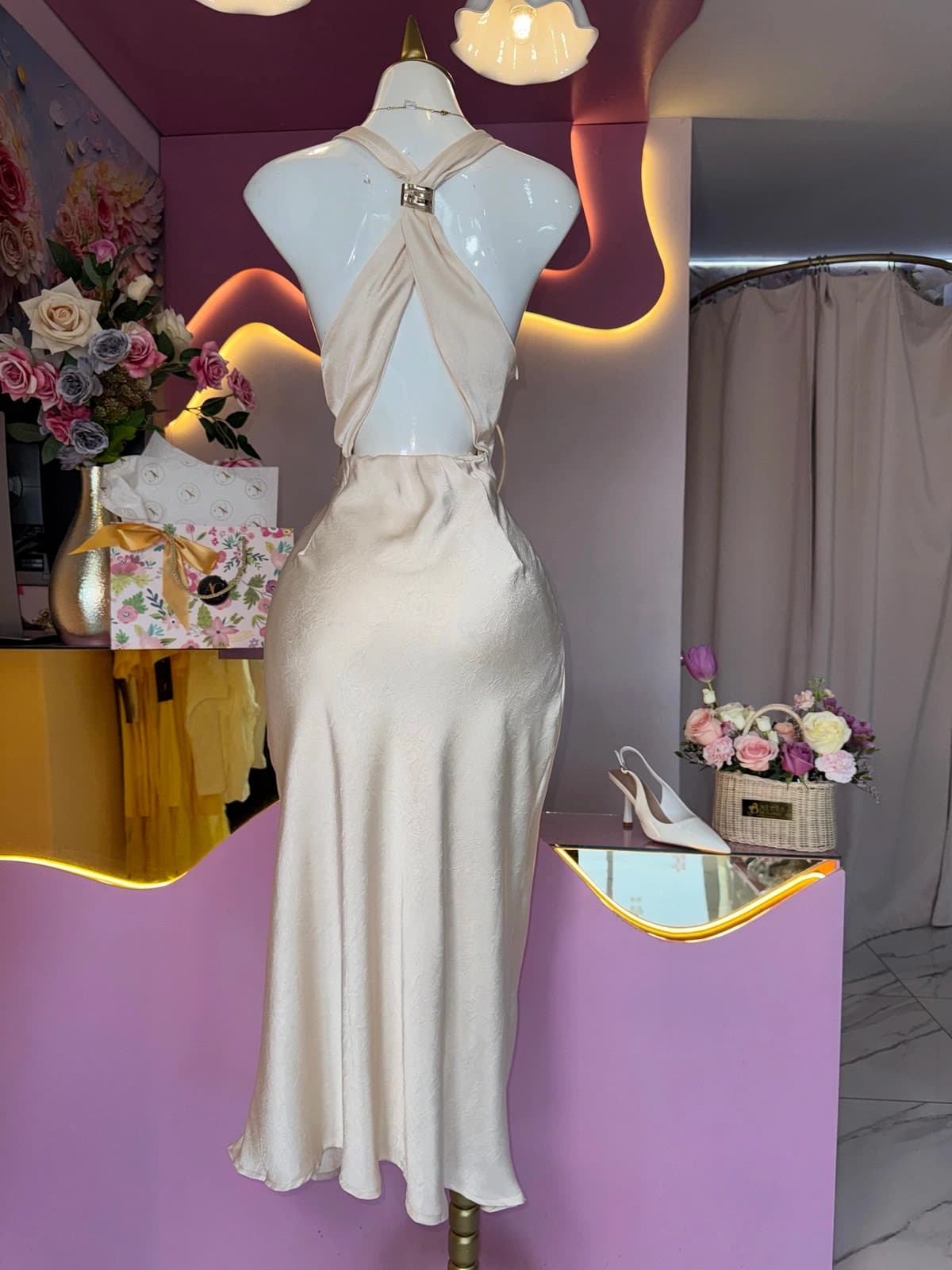 Vestido midi satin